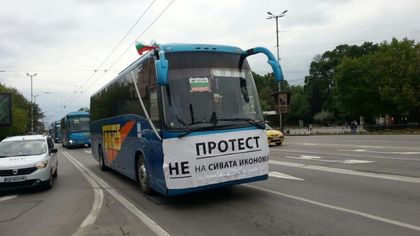 Край на протестите: Превозвачите се договориха с държавата