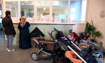 Бежанци в Германия не щат работа, гостуват на Меркел