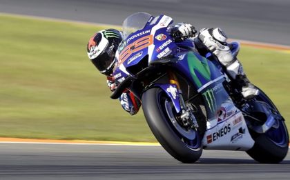 Хорхе Лоренсо с успех във Валенсия на сбогуване с Ямаха