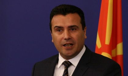Заев: Зад разговорите с руските комици не стои Москва