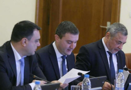 Симеонов: Министри с нормална сексуална ориентация гласуваха против еднополовите бракове