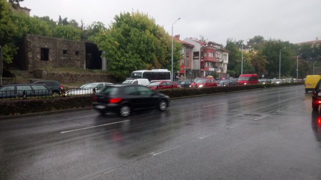 Отново дъжд в Пловдив, а уж щеше да е слънчево