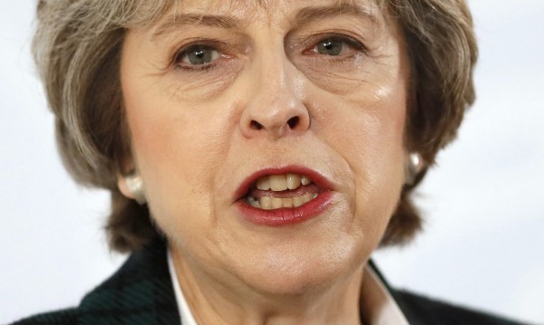 Тереза Мей иска Брюксел да плати милиарди по Brexit-a