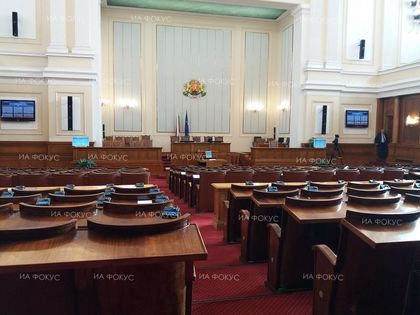 Парламентът ще разгледа президентското вето върху Изборния кодекс