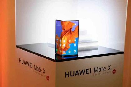Сгъваемият смартфон Huawei Mate X показва скорост 1 Gb/s в 5G мрежите