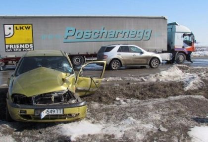 Ново автомеле с ТИР, двама са с опасност за живота