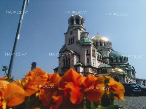 НИМХ: Утре максималните температури ще са между 16° и 21°, след обяд в югозападните райони ще превали краткотраен дъжд