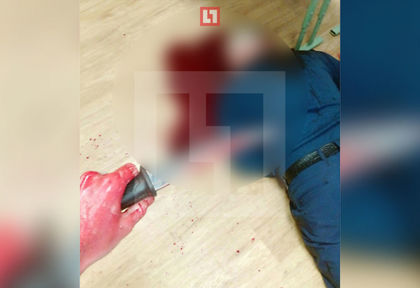 КЪРВАВА БАНЯ! Ученик преряза гърлото на учител, направи си няколко селфита с трупа му и се самоуби (СНИМКИ 18+)