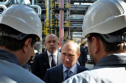 Владимир Путин привика шефовете на руските петролни компании
