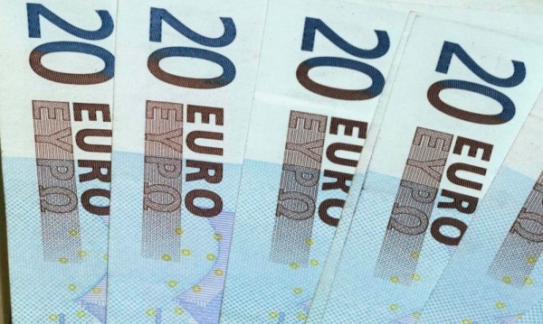 ЕС отпуска €800 млн. на Гърция за просрочени задължения