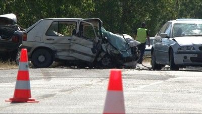 Рисково изпреварване причинило смъртта на двамата шофьори край Ахелой