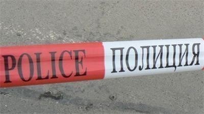 Откриха труп пред жилищен блок в Дупница