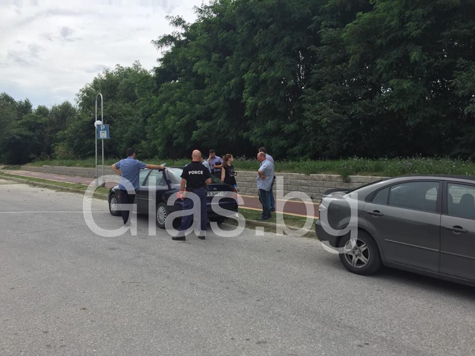 Полиция отцепи района, където изплува тялото на Петър (Снимки)