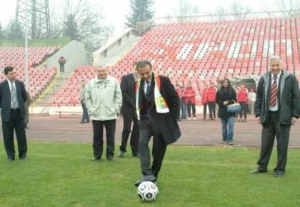 През 2006 година Митал купува ЦСКА