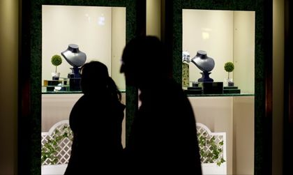 Удар в Ню Йорк: Откраднаха диаманти за… $10 млн.