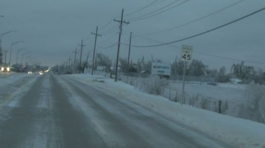Транспортен хаос в САЩ, паднаха стълбове в Оклахома