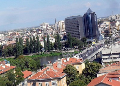 Ограничават временно движението по панаирния мост в Пловдив