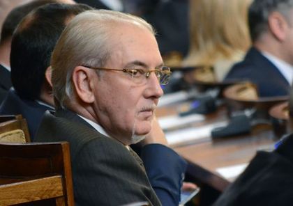 В страната на цинизма