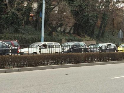 Верижна катастрофа и ремонт на осветление задръстиха целия „Цар Борис ІІІ”