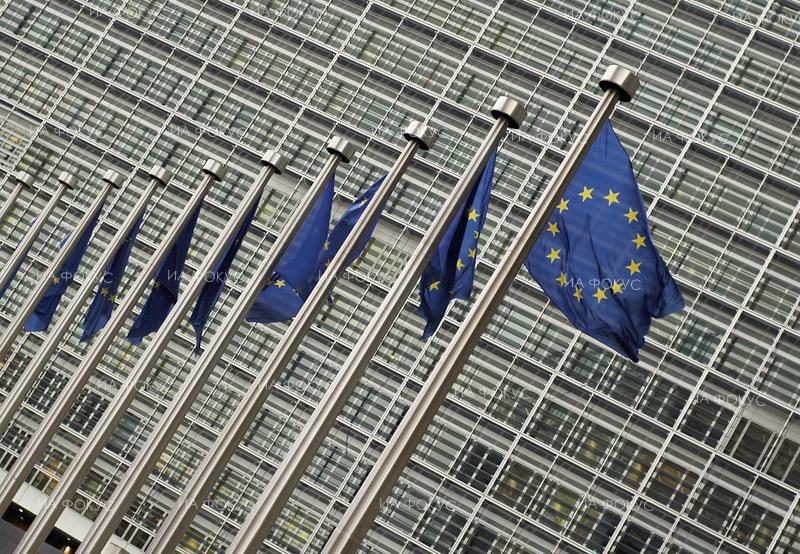 AFP: В Брюксел са арестувани около 70 души на протест на „жълтите жилетки“