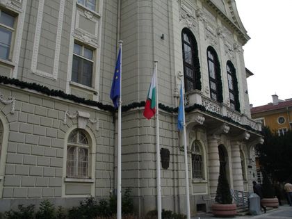 Опашка за пари от бюджета: Чиновници и музейни спецове натискат за по-високи заплати