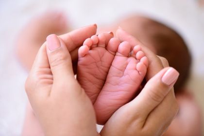 17-годишна от Стара Загора умъртви по непредпазливост бебето си, съдят я