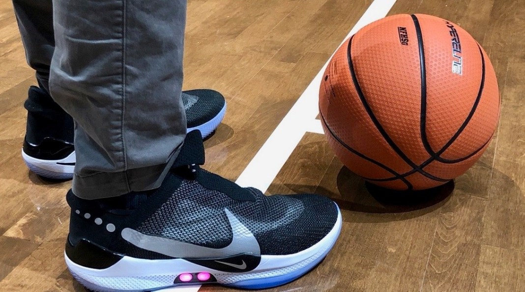 Само през 2019 г.: Умната обувка на Nike не се разбира с умния ви Android телефон