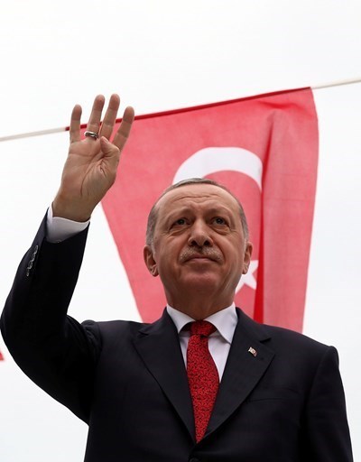 Ердоган: Турция няма да сменя курса си заради икономически натиск отвън