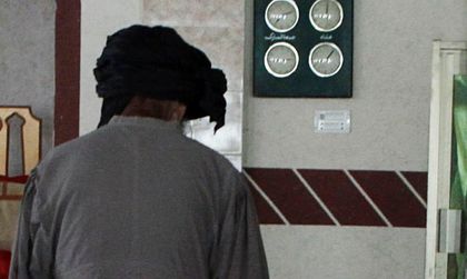 Талибан, терорист, бежанец: Какъв е Важид и защо иска убежище?