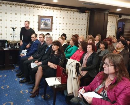 Пазарджик: Кметът на Община Пещера Николай Зайчев постави въпроса за остарялата материална база на детските градини пред образователни експерти