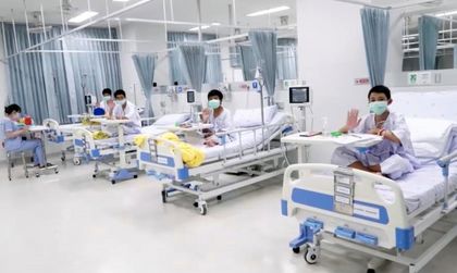 В четвъртък изписват спасените момчета от Тайланд