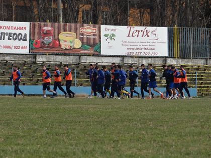 Марица (Пловдив) започна подготовка, през уикенда готвят учебна игра с юношите