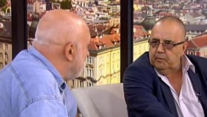 Ефирът се изчерви! Проф. Божидар Димитров към скулптура Минеков: Не знаех, че си такъв задник!