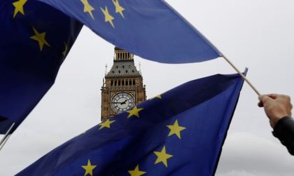 Мюзикъл, вдъхновен от Brexit - хит в Лондон