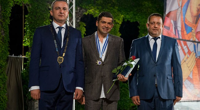 Д-р Милен Врабевски получи престижното звание „Почетен гражданин на Варна“