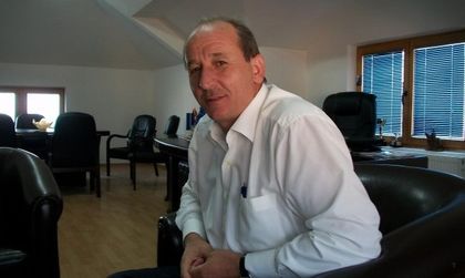 Застреляха кмет на македонска общината