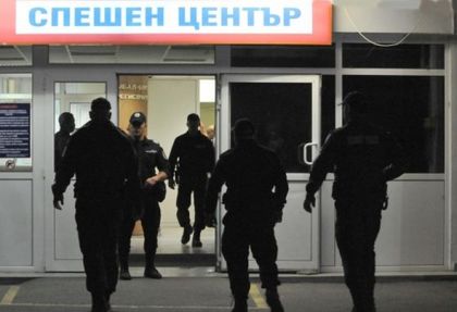 Простреляният дилър Наско Италианеца избягал от Спешното, след като го закърпили