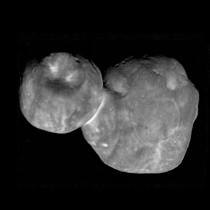 NASA публикува най-ясната снимка на сплескания астероид Ултима Туле