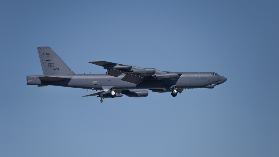 САЩ са разположили 6 бомбардировача B-52 в Европа