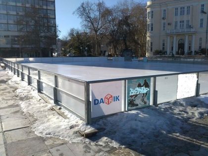 10 хил. човека са се пуснали по пързалката в Пловдив