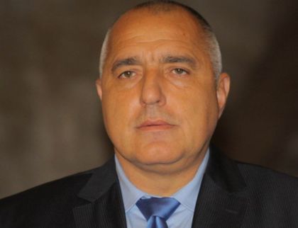 Множим всеки лев при стабилна банкова система