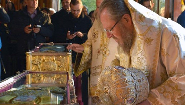 Показват ризата на преп. Димитър Басарбовски в Русе