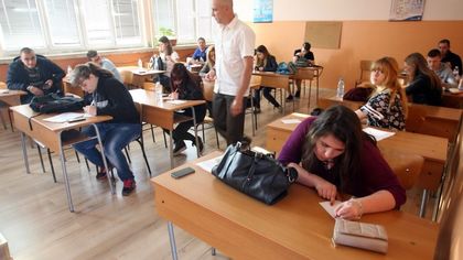 Днес са малките и големите матури по български език и литература