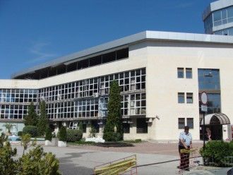 32 училища, доброволци и младежки структури