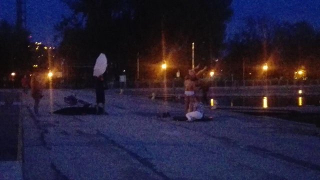 Пловдивчанки в pole dance изпълнение на Гребната