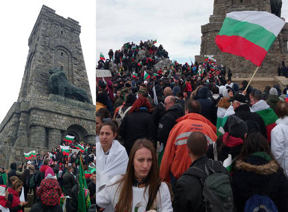 30 000 горди българи на Шипка! Емоцията е уникална СНИМКИ