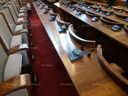 Със затвор от 1 до 6 години ще се наказва производството на алкохол или тютюневи изделия без разрешително