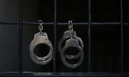 Турските власти спипаха предполагаеми членове на ИД
