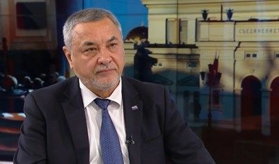 Симеонов: Никой не иска да се извиня, те ми искат оставката - няма да го направя