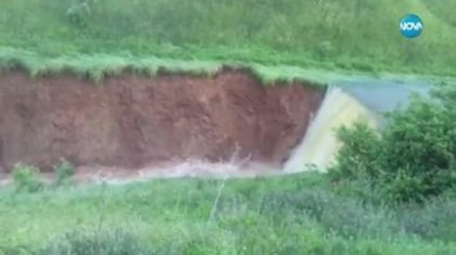 Източват язовир Рогозен, бедственото положение във Врачанско - в сила